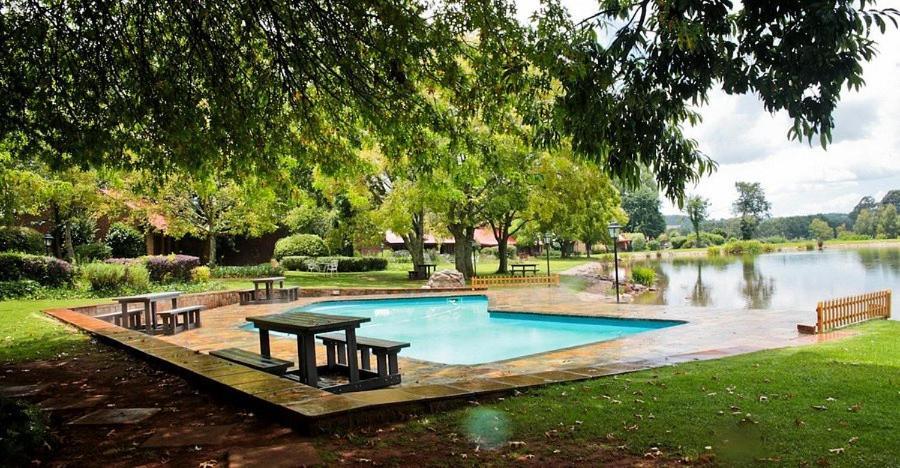 The Stables At Critchley Appartement Dullstroom Buitenkant foto